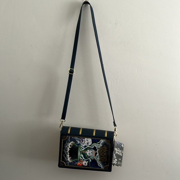 Loungefly Disney Glow In The Dark Hocus Pocus Book Crossbody Bag - Picture 2 of 11